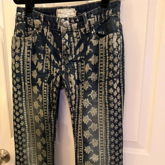 Free People Mantra Bali Flare Stretch Jean Denim Print 24 RARE - Picture 4 of 9